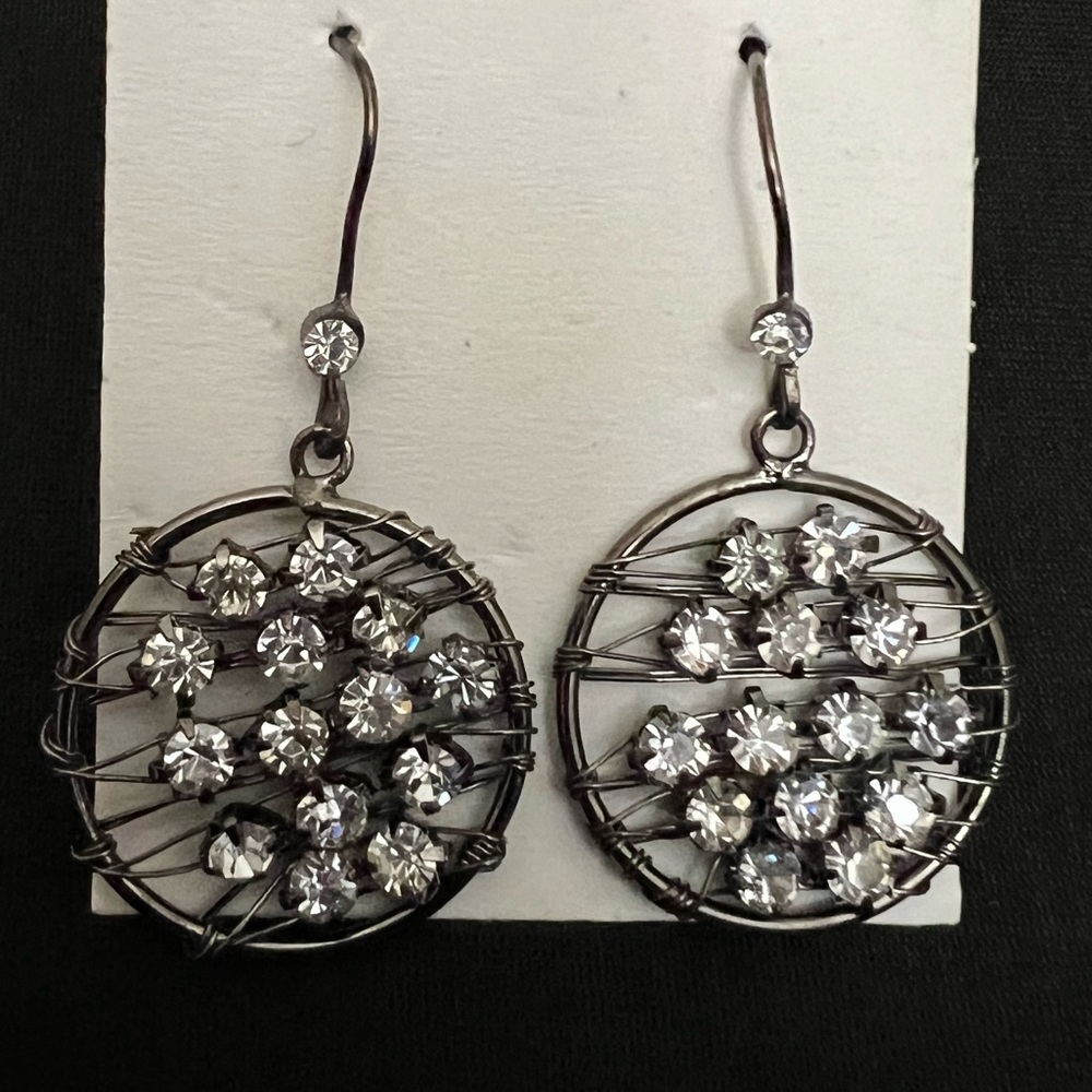 💜3/$20 New Antique Gold-tone Earrings- small circles with sparkly clear stones